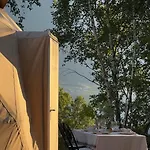 Vollsnes Glamping * 史特林